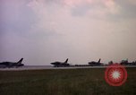 Image F 105D'AÉRONEFS Goldsboro North Carolina USA, 1966, de la seconde 7 séquences d'archives historiques vidéo 65675048197
