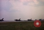 Image F 105D'AÉRONEFS Goldsboro North Carolina USA, 1966, de la seconde 10 séquences d'archives historiques vidéo 65675048197