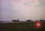 Image F 105D'AÉRONEFS Goldsboro North Carolina USA, 1966, de la seconde 13 séquences d'archives historiques vidéo 65675048197