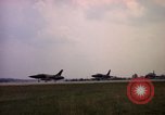 Image F 105D'AÉRONEFS Goldsboro North Carolina USA, 1966, de la seconde 15 séquences d'archives historiques vidéo 65675048197