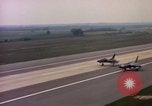 Image F 105D'AÉRONEFS Goldsboro North Carolina USA, 1966, de la seconde 41 séquences d'archives historiques vidéo 65675048197