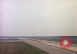 Image F 105D'AÉRONEFS Goldsboro North Carolina USA, 1966, de la seconde 54 séquences d'archives historiques vidéo 65675048197