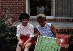 Standbild Garten Grill Goldsboro North Carolina USA, 1966, aus Sekunde 10 historischem Filmmaterial Videoclip 65675048198