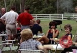 Standbild Garten Grill Goldsboro North Carolina USA, 1966, aus Sekunde 31 historischem Filmmaterial Videoclip 65675048198