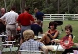 Standbild Garten Grill Goldsboro North Carolina USA, 1966, aus Sekunde 36 historischem Filmmaterial Videoclip 65675048198