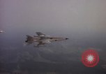 Standbild F 105D-Ebenen Goldsboro North Carolina USA, 1966, aus Sekunde 37 historischem Filmmaterial Videoclip 65675048199