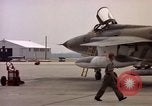 Standbild F 105D-Ebenen Goldsboro North Carolina USA, 1966, aus Sekunde 5 historischem Filmmaterial Videoclip 65675048200