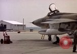 Standbild F 105D-Ebenen Goldsboro North Carolina USA, 1966, aus Sekunde 6 historischem Filmmaterial Videoclip 65675048200