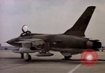 Standbild F 105D-Ebenen Goldsboro North Carolina USA, 1966, aus Sekunde 14 historischem Filmmaterial Videoclip 65675048200