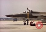 Standbild F 105D-Ebenen Goldsboro North Carolina USA, 1966, aus Sekunde 18 historischem Filmmaterial Videoclip 65675048200