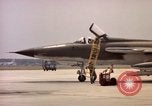 Standbild F 105D-Ebenen Goldsboro North Carolina USA, 1966, aus Sekunde 21 historischem Filmmaterial Videoclip 65675048200
