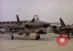 Standbild F 105D-Ebenen Goldsboro North Carolina USA, 1966, aus Sekunde 40 historischem Filmmaterial Videoclip 65675048200