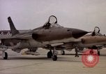 Standbild F 105D-Ebenen Goldsboro North Carolina USA, 1966, aus Sekunde 43 historischem Filmmaterial Videoclip 65675048200