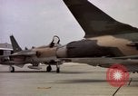 Standbild F 105D-Ebenen Goldsboro North Carolina USA, 1966, aus Sekunde 52 historischem Filmmaterial Videoclip 65675048200