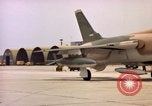 Standbild F 105D-Ebenen Goldsboro North Carolina USA, 1966, aus Sekunde 62 historischem Filmmaterial Videoclip 65675048200