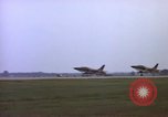Image F 105D AVION Goldsboro North Carolina USA, 1966, de la seconde 25 séquences d'archives historiques vidéo 65675048202