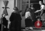 Standbild schwangere Frauen Spanien, 1942, aus Sekunde 29 historischem Filmmaterial Videoclip 65675048268