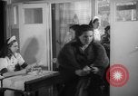 Standbild schwangere Frauen Spanien, 1942, aus Sekunde 57 historischem Filmmaterial Videoclip 65675048268
