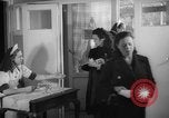 Standbild schwangere Frauen Spanien, 1942, aus Sekunde 60 historischem Filmmaterial Videoclip 65675048268