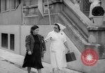 Immagine di Donna incinta Spagna, 1942, secondo 37 filmato di repertorio 65675048269