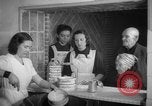 Immagine di Cucina comune Spagna, 1942, secondo 33 filmato di repertorio 65675048273
