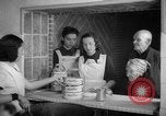 Immagine di Cucina comune Spagna, 1942, secondo 36 filmato di repertorio 65675048273