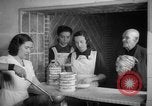 Immagine di Cucina comune Spagna, 1942, secondo 41 filmato di repertorio 65675048273