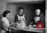 Immagine di Cucina comune Spagna, 1942, secondo 56 filmato di repertorio 65675048273