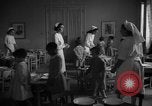 Image cuisine communale Barcelone Espagne, 1942, de la seconde 8 séquences d'archives historiques vidéo 65675048274