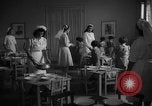 Image cuisine communale Barcelone Espagne, 1942, de la seconde 13 séquences d'archives historiques vidéo 65675048274