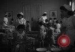Image cuisine communale Barcelone Espagne, 1942, de la seconde 23 séquences d'archives historiques vidéo 65675048274