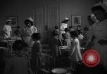 Image cuisine communale Barcelone Espagne, 1942, de la seconde 27 séquences d'archives historiques vidéo 65675048274