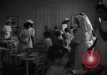 Image cuisine communale Barcelone Espagne, 1942, de la seconde 28 séquences d'archives historiques vidéo 65675048274
