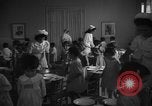 Image cuisine communale Barcelone Espagne, 1942, de la seconde 36 séquences d'archives historiques vidéo 65675048274