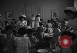 Image cuisine communale Barcelone Espagne, 1942, de la seconde 48 séquences d'archives historiques vidéo 65675048274