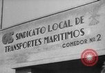Image le pain est distribué aux travailleurs Barcelone Espagne, 1942, de la seconde 34 séquences d'archives historiques vidéo 65675048275