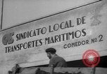 Image le pain est distribué aux travailleurs Barcelone Espagne, 1942, de la seconde 36 séquences d'archives historiques vidéo 65675048275