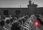 Image prisonniers s'engager dans des activités sportives officielles Valence Espagne, 1942, de la seconde 13 séquences d'archives historiques vidéo 65675048277