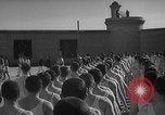 Image prisonniers s'engager dans des activités sportives officielles Valence Espagne, 1942, de la seconde 14 séquences d'archives historiques vidéo 65675048277