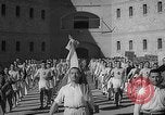 Image prisonniers s'engager dans des activités sportives officielles Valence Espagne, 1942, de la seconde 22 séquences d'archives historiques vidéo 65675048277
