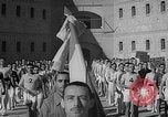 Image prisonniers s'engager dans des activités sportives officielles Valence Espagne, 1942, de la seconde 25 séquences d'archives historiques vidéo 65675048277