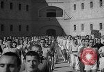 Image prisonniers s'engager dans des activités sportives officielles Valence Espagne, 1942, de la seconde 27 séquences d'archives historiques vidéo 65675048277