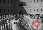 Image prisonniers s'engager dans des activités sportives officielles Valence Espagne, 1942, de la seconde 34 séquences d'archives historiques vidéo 65675048277