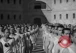 Image prisonniers s'engager dans des activités sportives officielles Valence Espagne, 1942, de la seconde 41 séquences d'archives historiques vidéo 65675048277