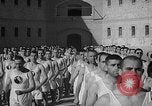 Image prisonniers s'engager dans des activités sportives officielles Valence Espagne, 1942, de la seconde 44 séquences d'archives historiques vidéo 65675048277