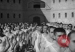 Image prisonniers s'engager dans des activités sportives officielles Valence Espagne, 1942, de la seconde 45 séquences d'archives historiques vidéo 65675048277