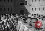 Image prisonniers s'engager dans des activités sportives officielles Valence Espagne, 1942, de la seconde 48 séquences d'archives historiques vidéo 65675048277