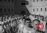 Image prisonniers s'engager dans des activités sportives officielles Valence Espagne, 1942, de la seconde 49 séquences d'archives historiques vidéo 65675048277