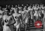 Image prisonniers s'engager dans des activités sportives officielles Valence Espagne, 1942, de la seconde 52 séquences d'archives historiques vidéo 65675048277