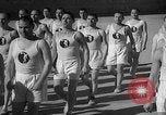 Image prisonniers s'engager dans des activités sportives officielles Valence Espagne, 1942, de la seconde 58 séquences d'archives historiques vidéo 65675048277